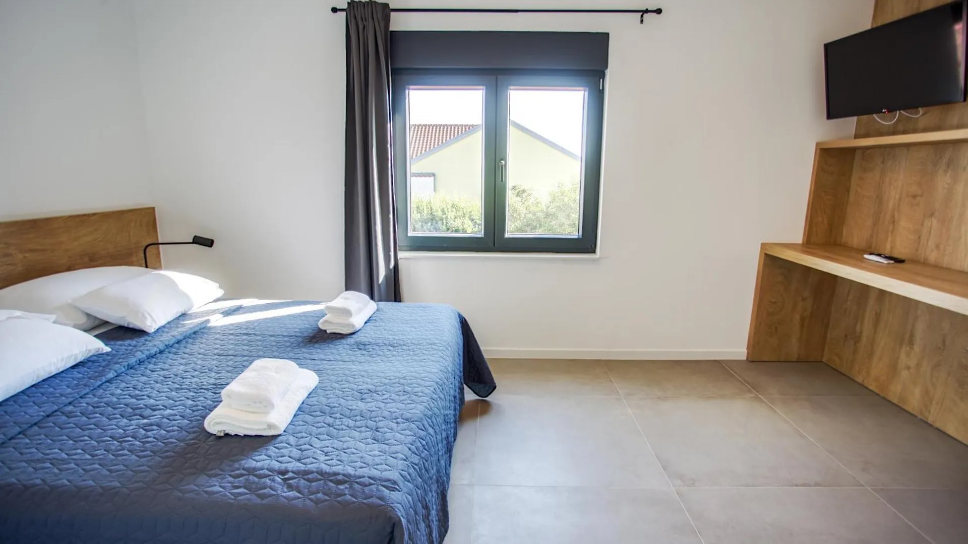 Apartment Villa Favi Pakostane